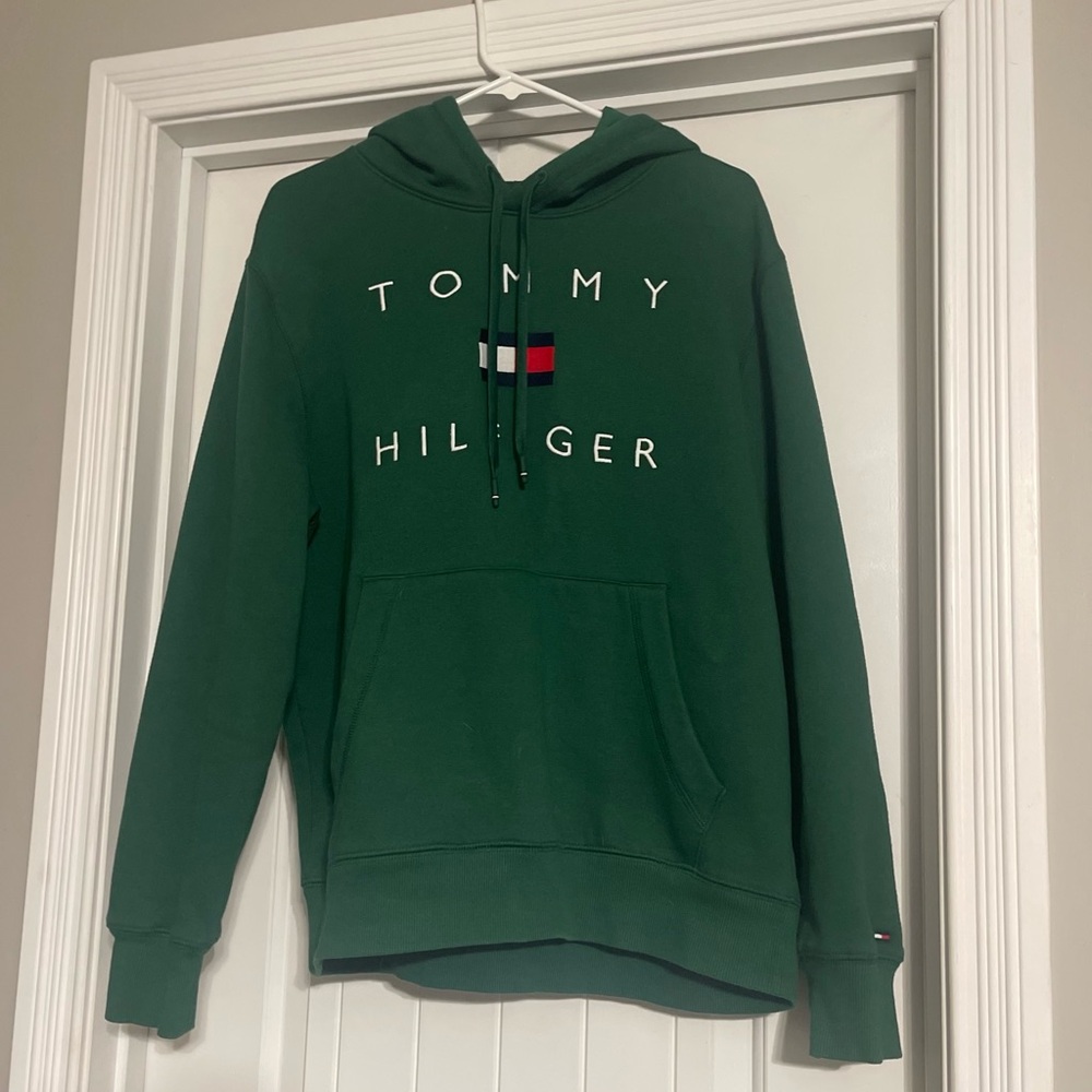 Tommy Hilfiger Green Sweater with Iconic Branding